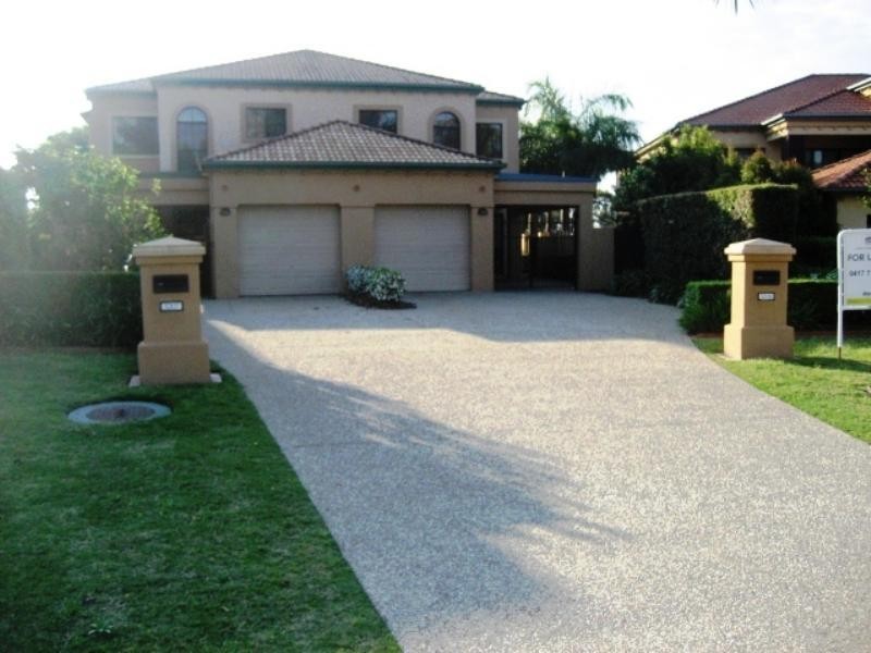 3208 Palladian Drive, Hope Island QLD 4212