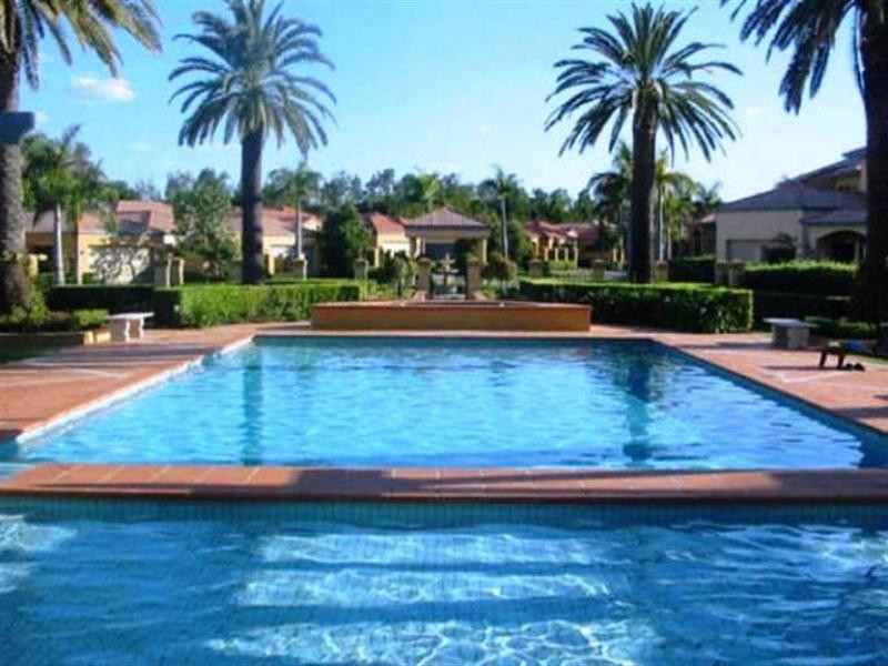 3208 Palladian Drive, Hope Island QLD 4212