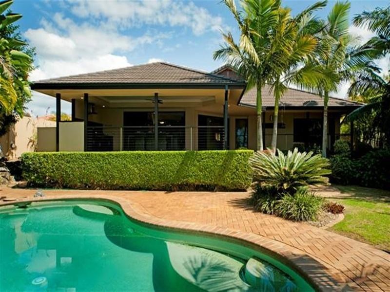 21 River Cove Place, Helensvale QLD 4212