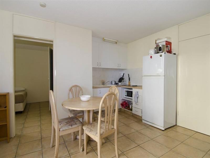 20 Tricket Street, Surfers Paradise QLD 4217