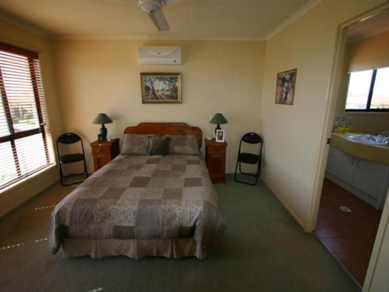 55 Audrey Avenue, Helensvale QLD 4212