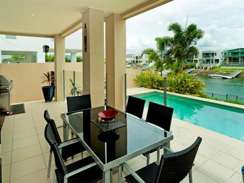 34 River Links Bvd E, Helensvale QLD 4212