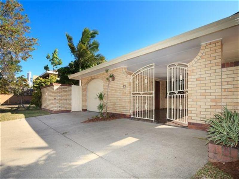 10 Midshipman Court, Surfers Paradise QLD 4217