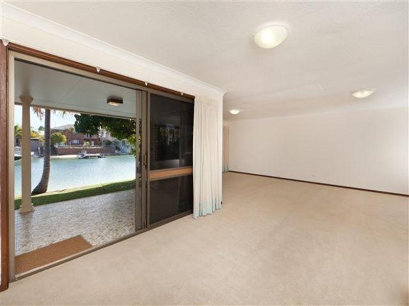 10 Midshipman Court, Surfers Paradise QLD 4217