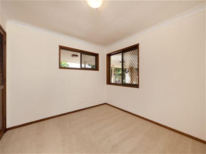 10 Midshipman Court, Surfers Paradise QLD 4217