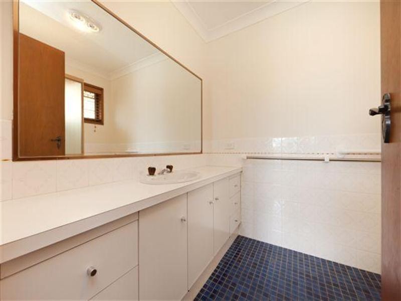 10 Midshipman Court, Surfers Paradise QLD 4217