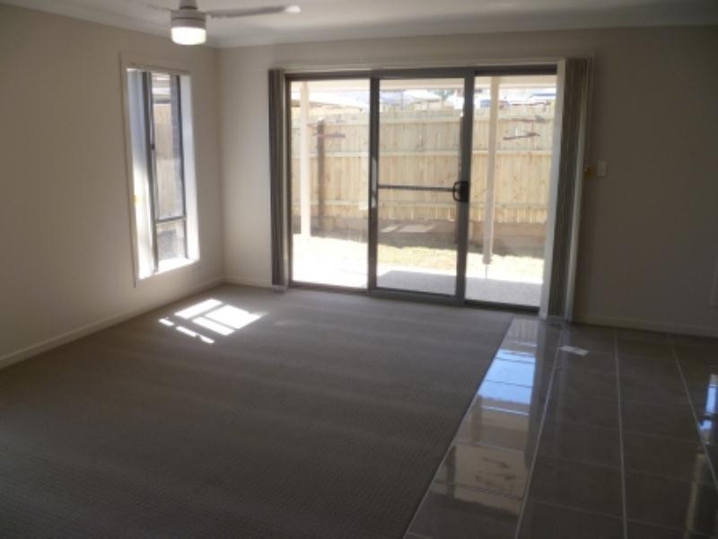 46 Grand Terrace, Waterford QLD 4133