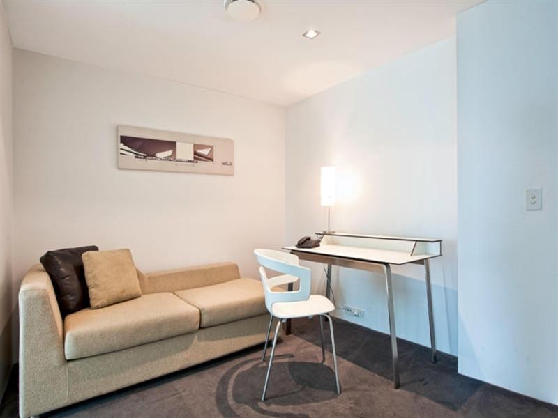 9 Hamilton Avenue – Q1, Surfers Paradise QLD 4217