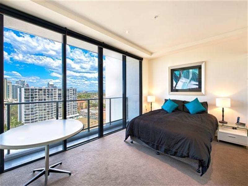 4 Wahroonga Place Avalon Apartments, Surfers Paradise QLD 4217 the real estate agency Sold