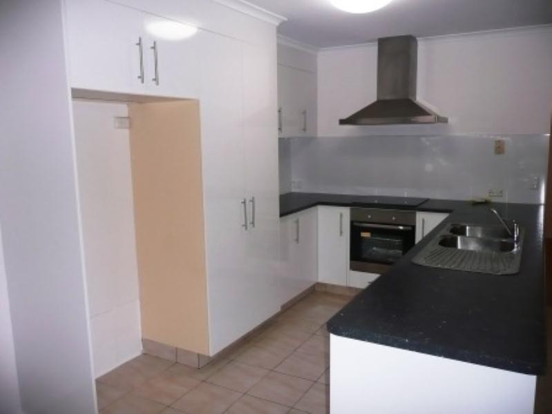 1/70 Falconer Street, Southport QLD 4215