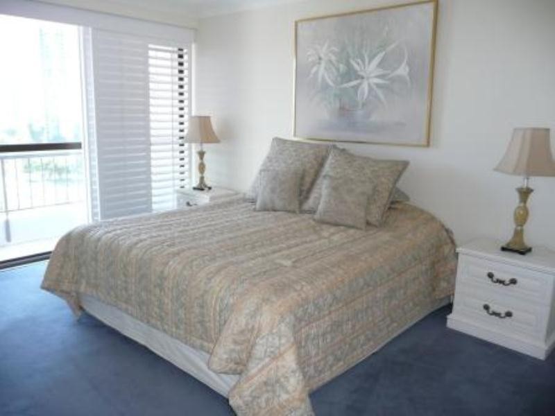 47/20 Commodore Drive, Surfers Paradise QLD 4217