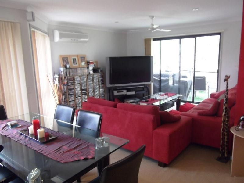 33/590 Pine Ridge Road, Coombabah QLD 4216