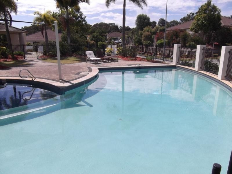 33/590 Pine Ridge Road, Coombabah QLD 4216