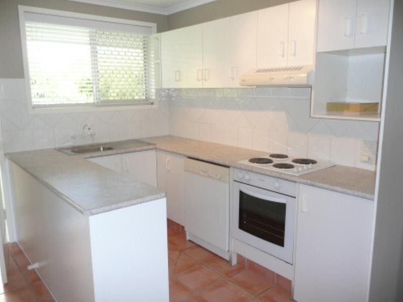 4-120 Stanhill Drive, Chevron Island QLD 4217