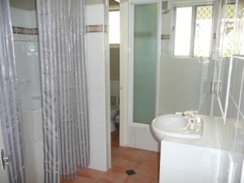 4-120 Stanhill Drive, Chevron Island QLD 4217