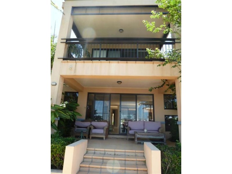 1511 Rosebank Way, Hope Island QLD 4212