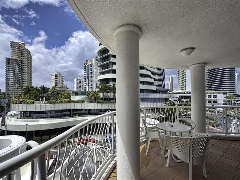 90 Surf Parade – The Phoenician East, Surfers Paradise QLD 4217