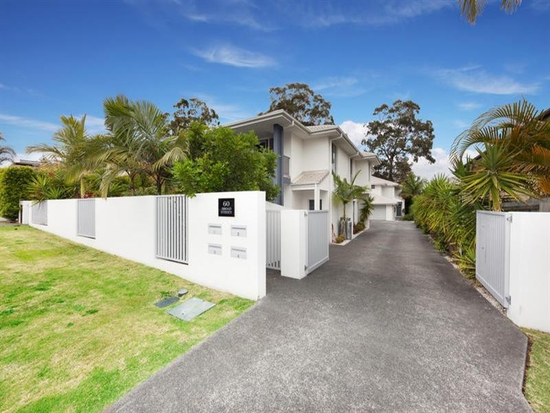 60 Broad Street, Labrador QLD 4215