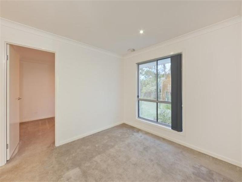60 Broad Street, Labrador QLD 4215