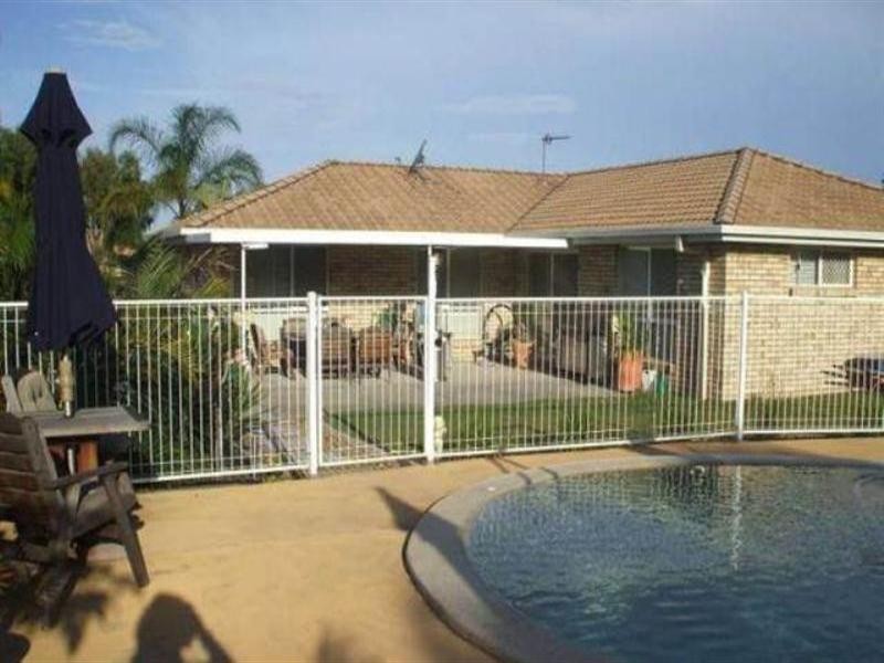 20 Rosswood Court, Helensvale QLD 4212