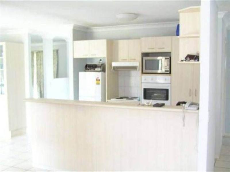 20 Rosswood Court, Helensvale QLD 4212