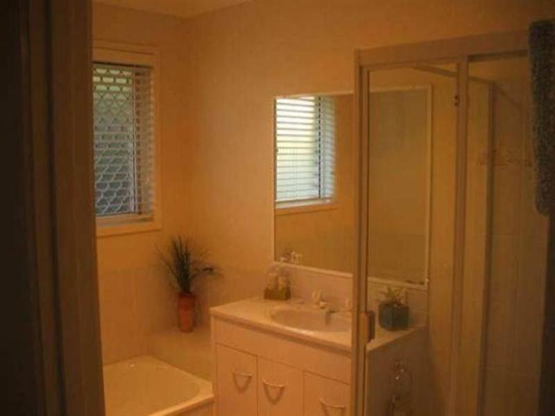 20 Rosswood Court, Helensvale QLD 4212