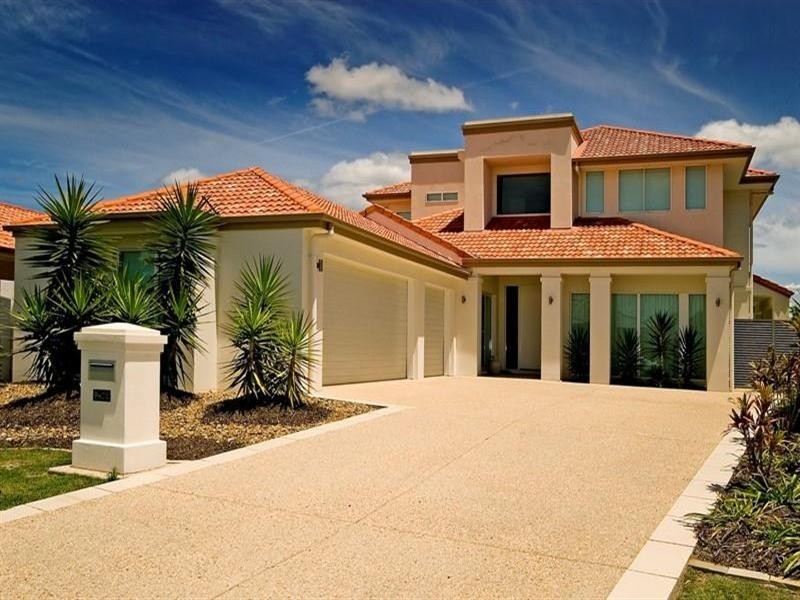 Hope Island QLD 4212