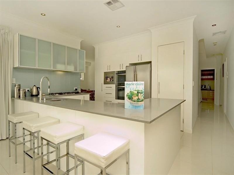 Hope Island QLD 4212