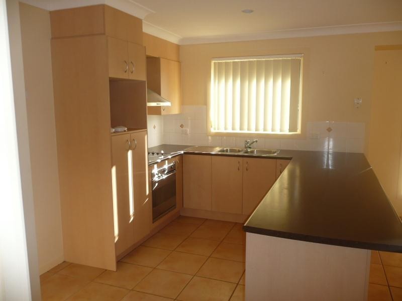 14 Lake Manchester, Logan Reserve QLD 4133