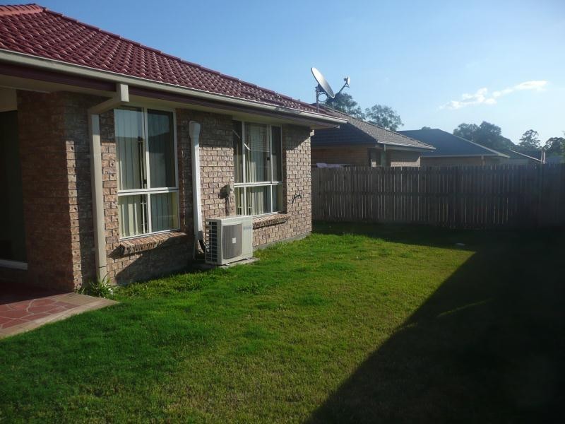 14 Lake Manchester, Logan Reserve QLD 4133