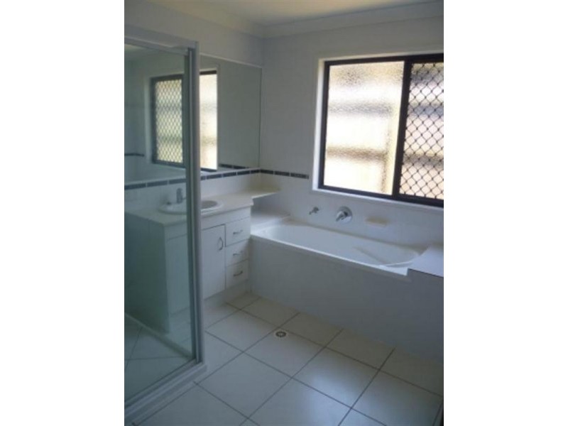 18 Hulett Street, Goodna QLD 4300