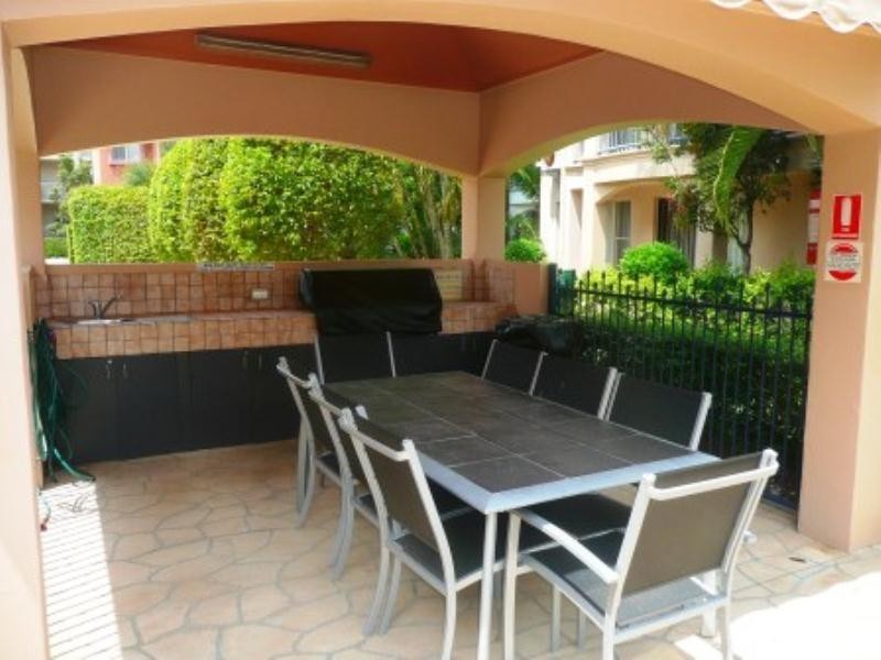 64 John Lund, Hope Island QLD 4212