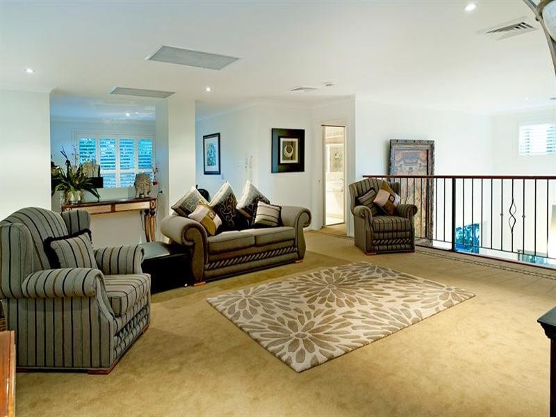 1050 Rosebank Way, Hope Island QLD 4212