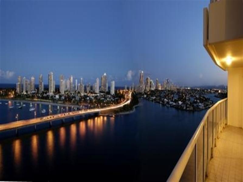 C13-3/75 Brighton Parade, Southport QLD 4215