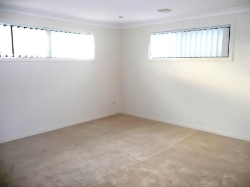 17 Galley Road, Hope Island QLD 4212