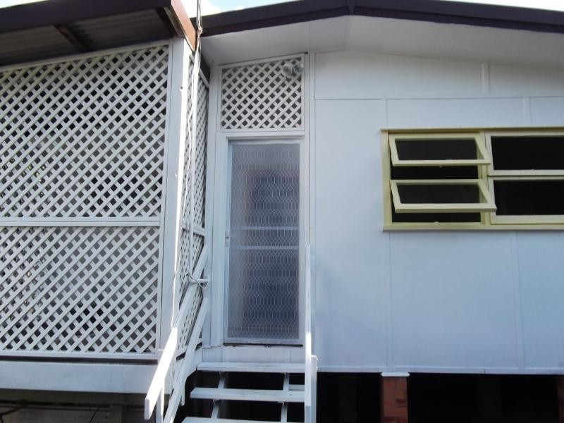 33 Anne Street, Southport QLD 4215