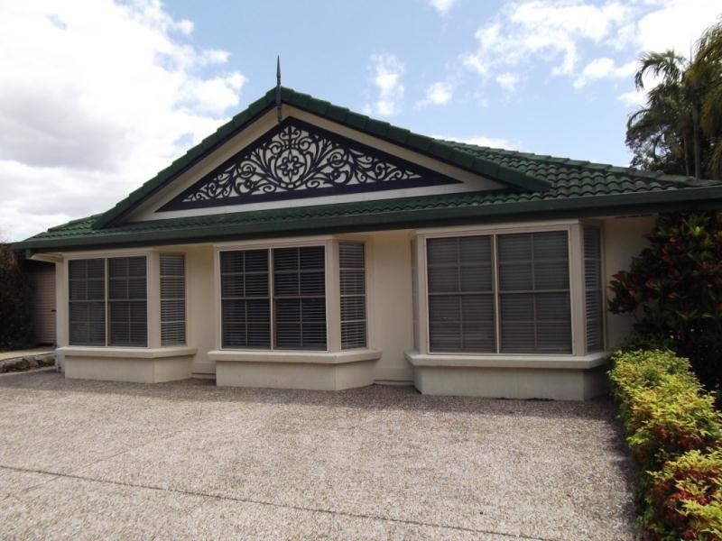 71 Marbella Drive, Benowa QLD 4217