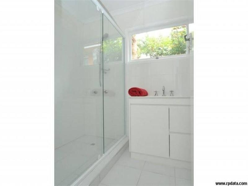 7 Waratah Avenue, Biggera Waters QLD 4216