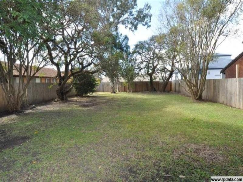 7 Waratah Avenue, Biggera Waters QLD 4216