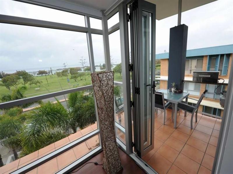 13-130 Marine Parade, Southport QLD 4215