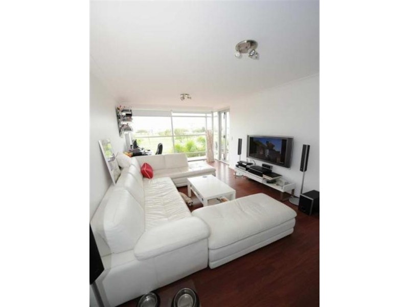 13-130 Marine Parade, Southport QLD 4215