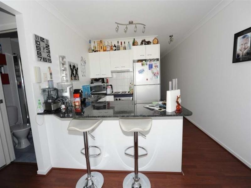 13-130 Marine Parade, Southport QLD 4215