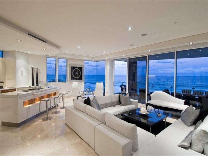 1 Enderley Avenue, Surfers Paradise QLD 4217