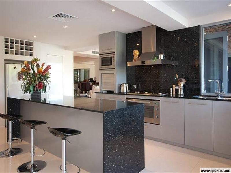 62 Fitzwilliam Street, Carrara QLD 4211