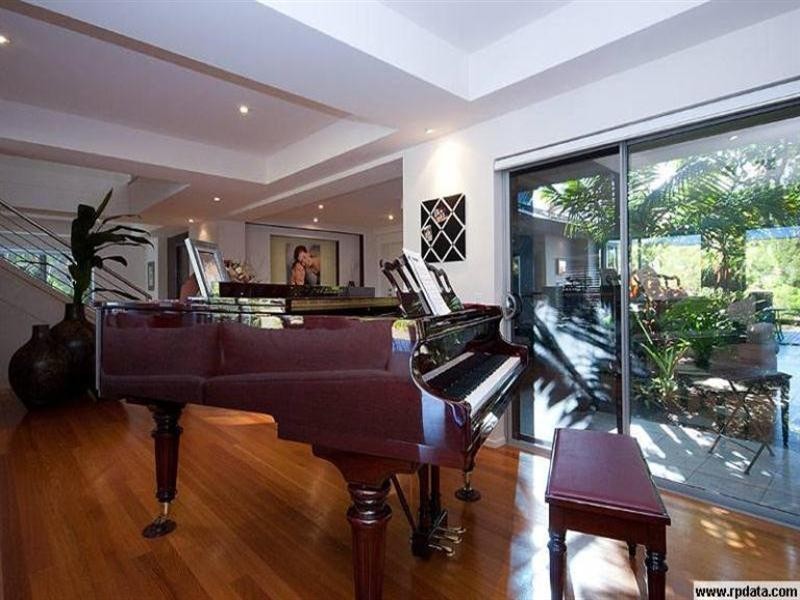 62 Fitzwilliam Street, Carrara QLD 4211