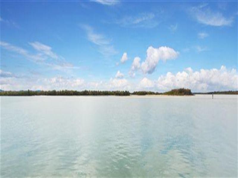 3 Knightsbridge Parade West, Sovereign Islands QLD 4216