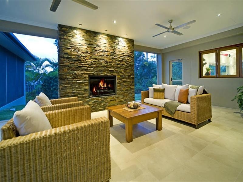 25 Clarence Drive, Helensvale QLD 4212