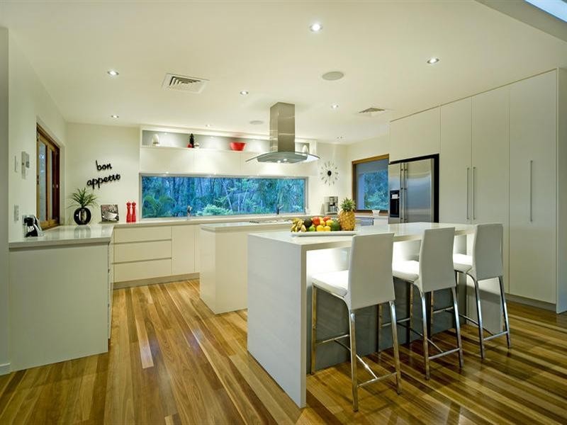 25 Clarence Drive, Helensvale QLD 4212