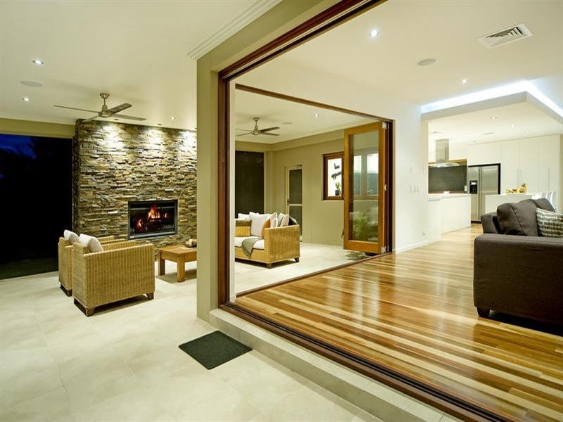 25 Clarence Drive, Helensvale QLD 4212