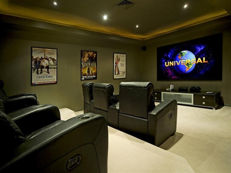 25 Clarence Drive, Helensvale QLD 4212